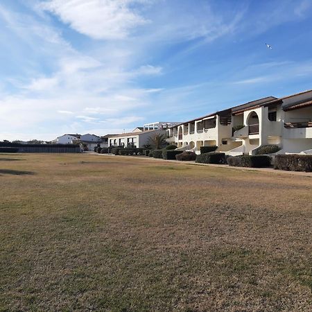 Appartement Front De Mer Avec Vue Et Acces Plage, Saintes-Maries-De-La-Mer Exterior photo