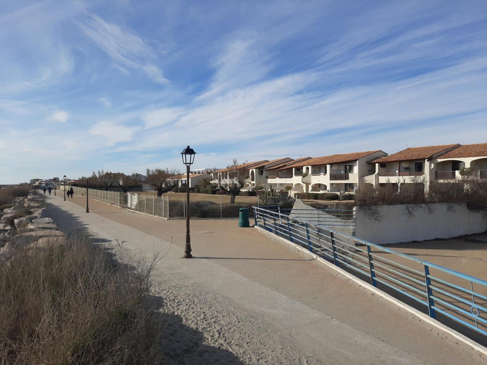 Appartement Front De Mer Avec Vue Et Acces Plage, Saintes-Maries-De-La-Mer Exterior photo